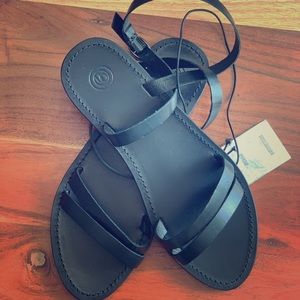 Urban outfitter sandals black size 7